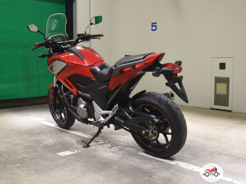 Мотоцикл HONDA NC 700X 2013, Красный фото 5