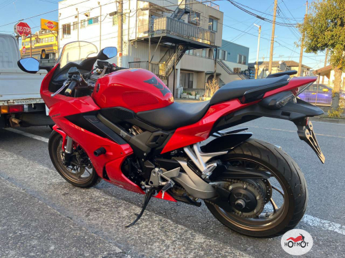Мотоцикл HONDA VFR 800 2018, Красный фото 3
