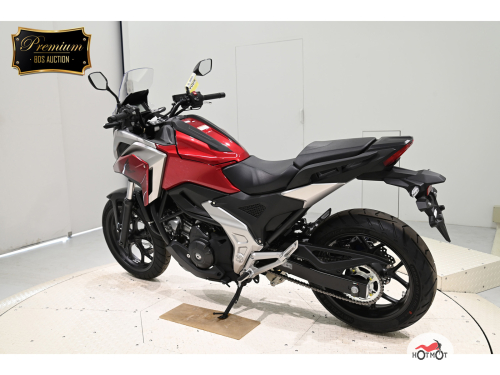 Мотоцикл HONDA NC 750X 2023, Красный фото 6