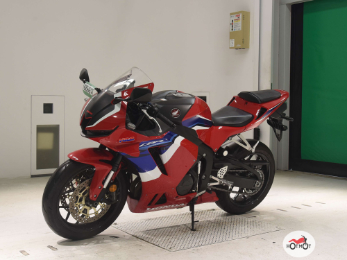 Мотоцикл HONDA CBR 600RR 2020, Красный фото 4