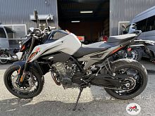 Мотоцикл KTM 790 Duke 2023, Белый