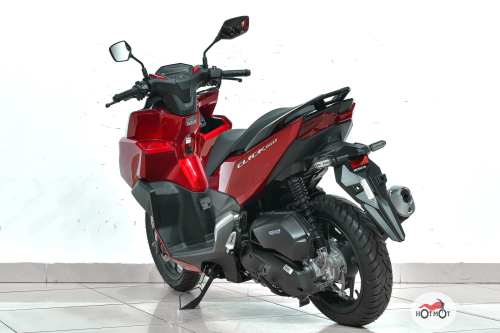 Honda Click 2023 rot