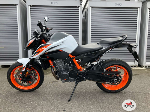 Мотоцикл KTM 890 Duke R 2021, БЕЛЫЙ