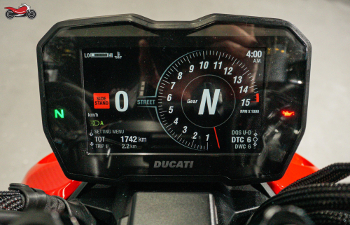 Мотоцикл Ducati Streetfighter V4 2022, КРАСНЫЙ фото 11