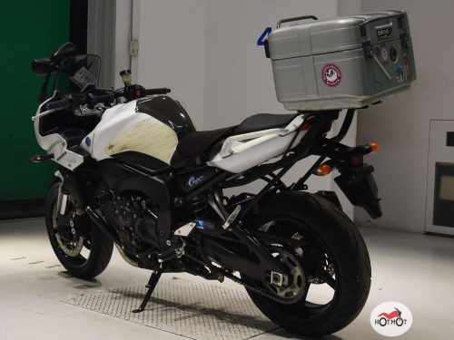 Мотоцикл YAMAHA FZ1 2010, Белый фото 6