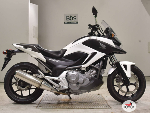 Мотоцикл HONDA NC 700X 2014, Белый фото 2