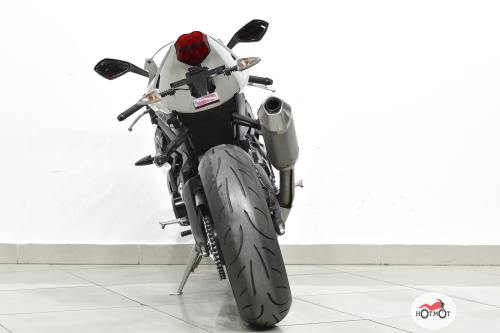 Мотоцикл TRIUMPH DAYTONA 675A 2015, Белый фото 6
