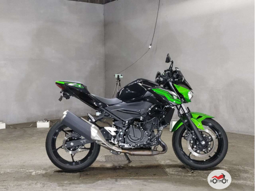 Мотоцикл KAWASAKI Z 400 2019, черный фото 2