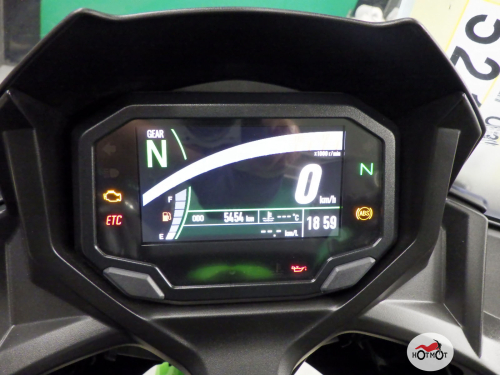 Мотоцикл KAWASAKI ER-6f (Ninja 650R) 2022, Зеленый фото 10