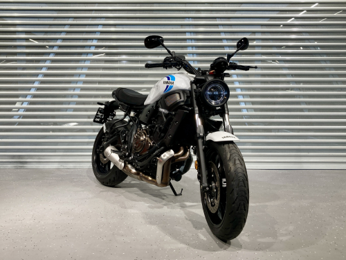 Мотоцикл Yamaha XSR700 2023, БЕЛЫЙ фото 4