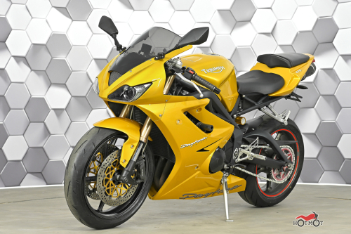 Мотоцикл TRIUMPH Daytona 675 2012, желтый фото 2