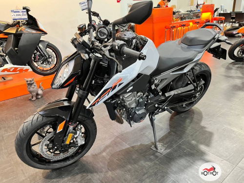 Мотоцикл KTM 790 Duke 2023, Белый фото 5