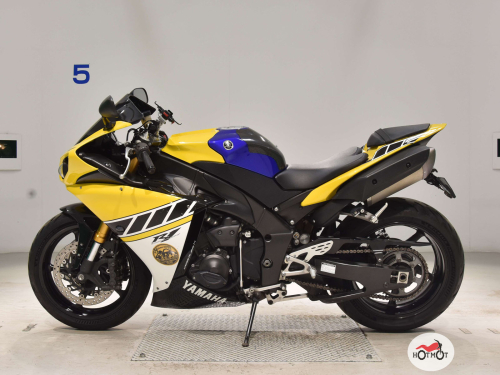Мотоцикл YAMAHA YZF-R1 2011, желтый
