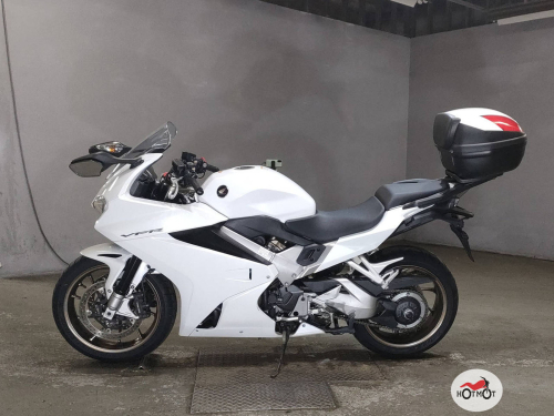 Мотоцикл HONDA VFR 800 2015, Белый