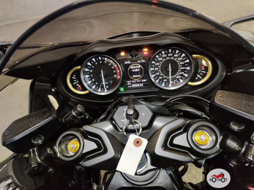 Мотоцикл SUZUKI GSX 1300 R HAYABUSA 2024, черный фото 5