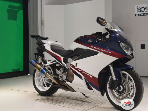 Мотоцикл HONDA VFR 800 2020, БЕЛЫЙ фото 3