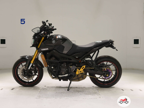 Мотоцикл YAMAHA MT-09 (FZ-09) 2016, серый