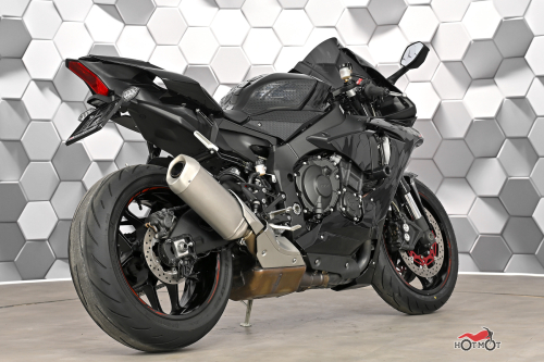 Мотоцикл YAMAHA YZF-R1 2018, черный фото 7
