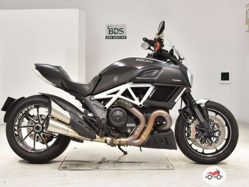 Мотоцикл DUCATI Diavel Carbon 2015, Черный фото 2