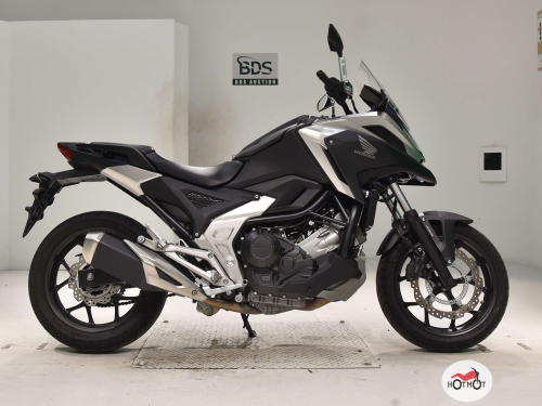 Мотоцикл HONDA NC 750X 2022, черный фото 2