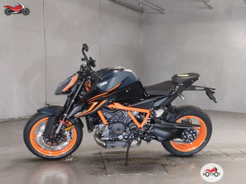 Мотоцикл KTM 1290 Super Duke R 2022, ЧЕРНЫЙ фото 2