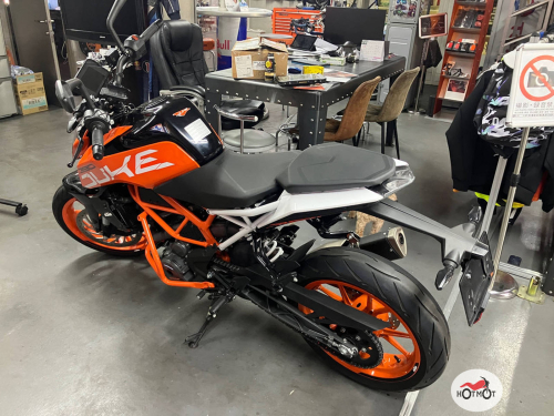 Мотоцикл KTM 390 Duke 2019, Оранжевый