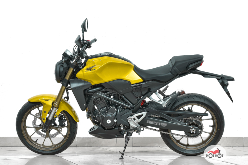 Мотоцикл HONDA CB 300R 2023, желтый фото 4