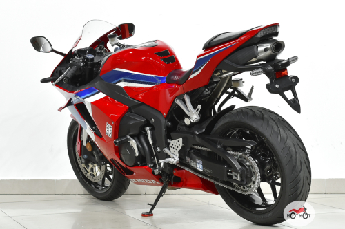 Мотоцикл HONDA CBR 600RR 2022, Красный фото 8