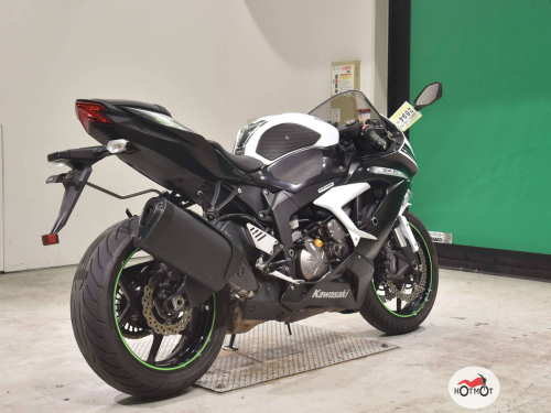 Мотоцикл KAWASAKI ZX-6 Ninja 2014, белый фото 5