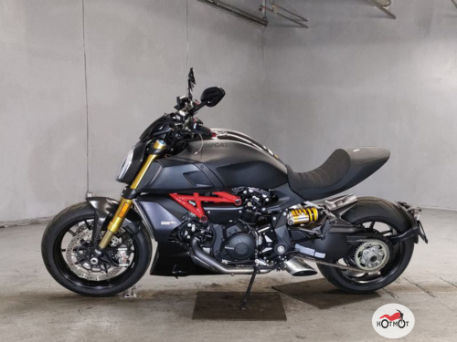 Мотоцикл DUCATI Diavel 2020, Черный