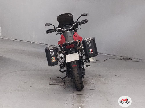 Мотоцикл MOTO GUZZI V85 TT 2020, Красный фото 4