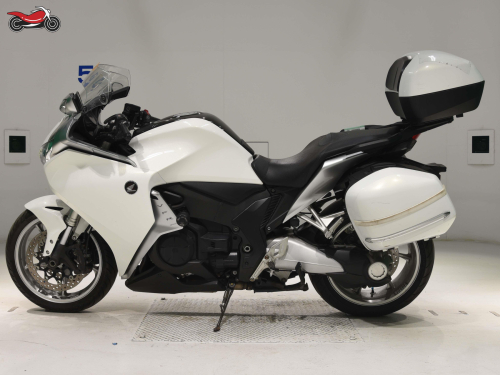 Мотоцикл HONDA VFR 1200 2010, БЕЛЫЙ фото 2