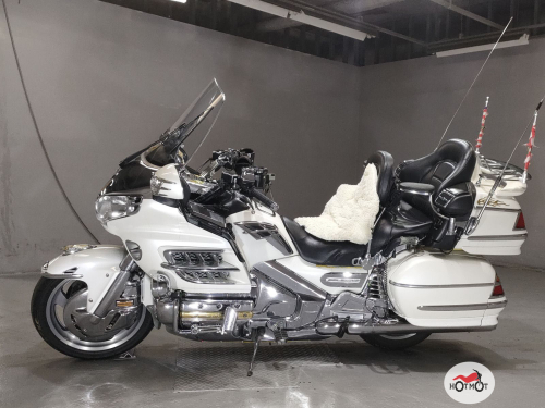 Мотоцикл HONDA GL 1800 2005, белый