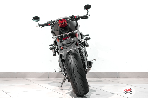 Мотоцикл TRIUMPH Street Triple 2021, Черный фото 6