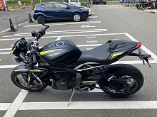 Мотоцикл TRIUMPH Street Triple 2022, Черный
