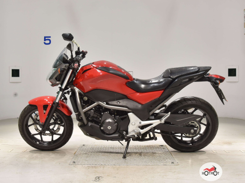 Мотоцикл HONDA NC 700S 2013, Красный