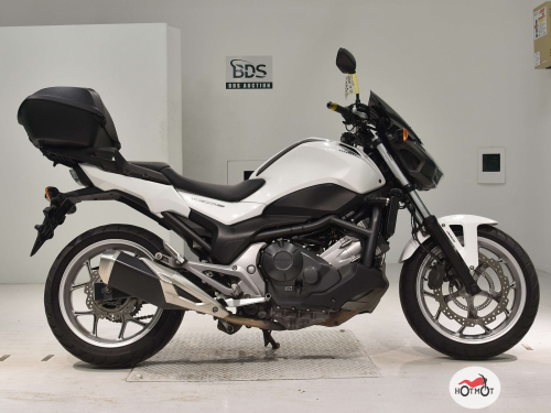 Мотоцикл HONDA NC 750S 2018, белый фото 2