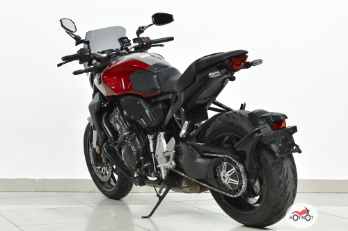 Мотоцикл HONDA CB1000R 2020, Красный фото 8