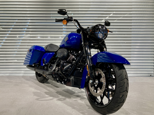 Мотоцикл Harley-Davidson Road King 2023, БЕЛЫЙ, СИНИЙ фото 3