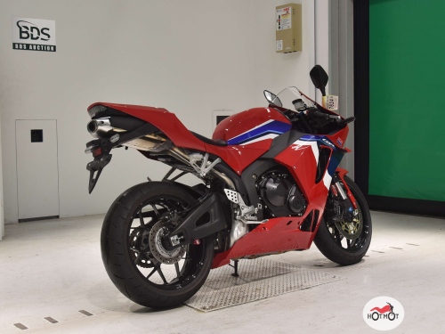 Мотоцикл HONDA CBR 600RR 2021, Красный фото 5