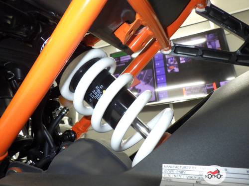 Мотоцикл KTM RC 390 2022, Оранжевый фото 12