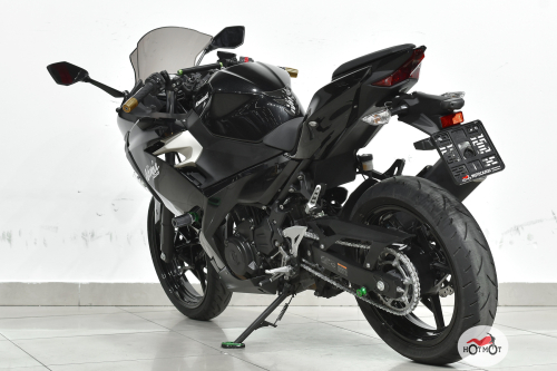 Мотоцикл KAWASAKI Ninja 400-2 2021, черный фото 8