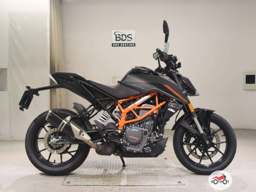 Мотоцикл KTM 390 Duke 2023, черный фото 2