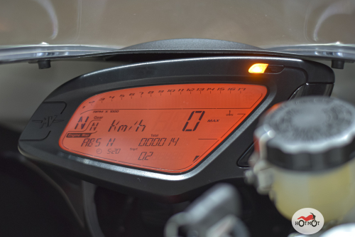 Мотоцикл MV AGUSTA F3 800 2015, БЕЛЫЙ фото 9