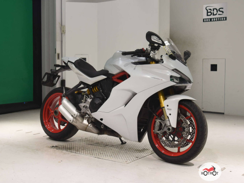 Мотоцикл DUCATI Super Sport 2019, белый фото 3