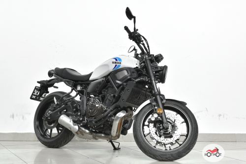 Мотоцикл YAMAHA XSR700 2023, Белый