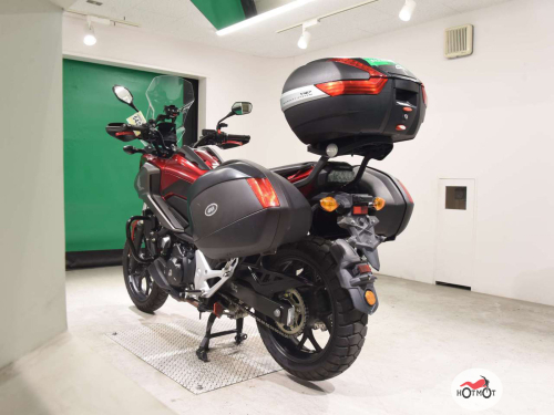 Мотоцикл HONDA NC 750X 2020, Красный фото 6