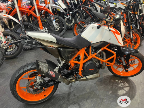 Мотоцикл KTM 690 DUKE R 2013, белый фото 6