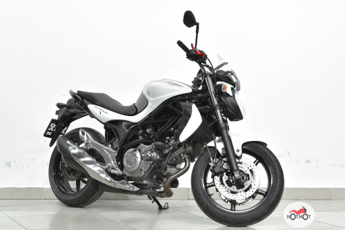 Мотоцикл SUZUKI SFV 650 GLADIUS 2013, БЕЛЫЙ