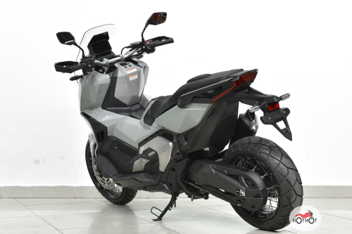 Скутер HONDA X-ADV 2023, серый фото 8